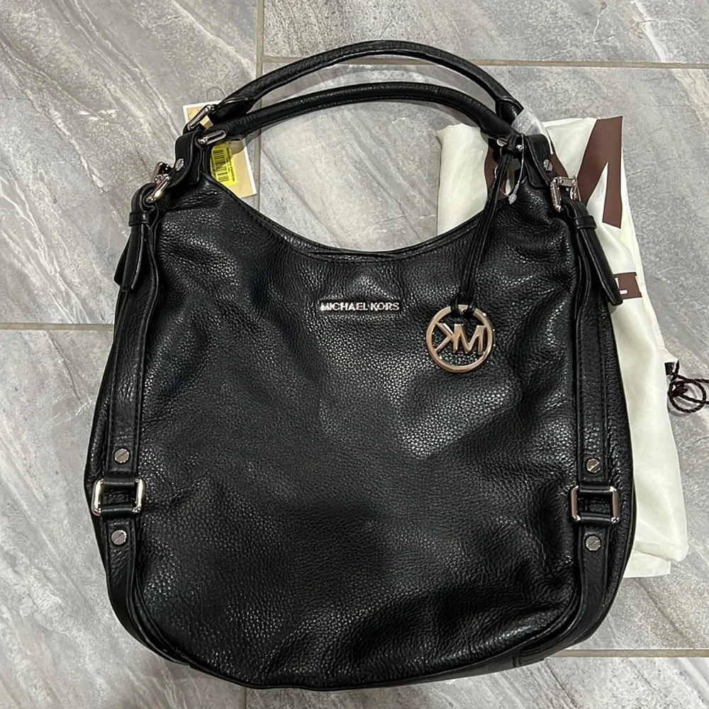 Michael Michael Kords, black leather Bedford shoulder bag nwt - Picture 1 of 4